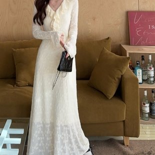浪漫v领荷叶边领蕾丝修身 法式 针织绒里连衣裙 新款 2025冬季