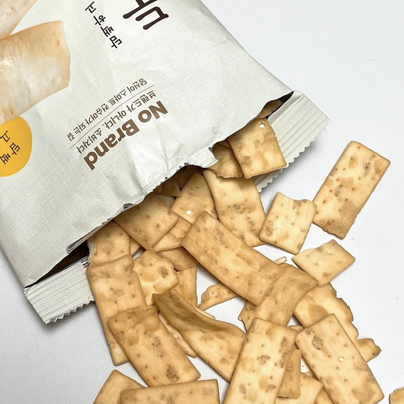 韩国进口零食 豆腐膨化食品 薄脆饼干独立包装茶歇点心112g