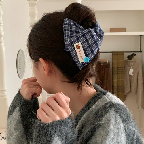 学院风小熊布标格纹三角抓夹鲨鱼夹高马尾发爪女盘发夹显发量发卡