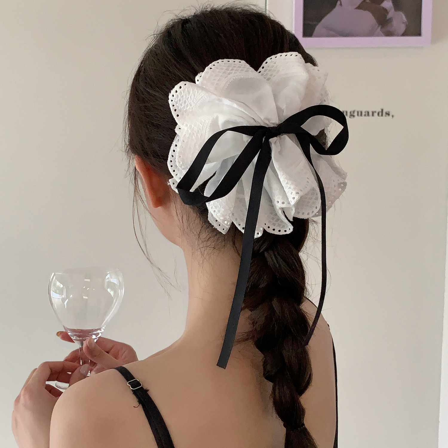 法式黑色飘带蝴蝶结马尾抓夹蕾丝花朵发抓女高级感鲨鱼夹发饰新款