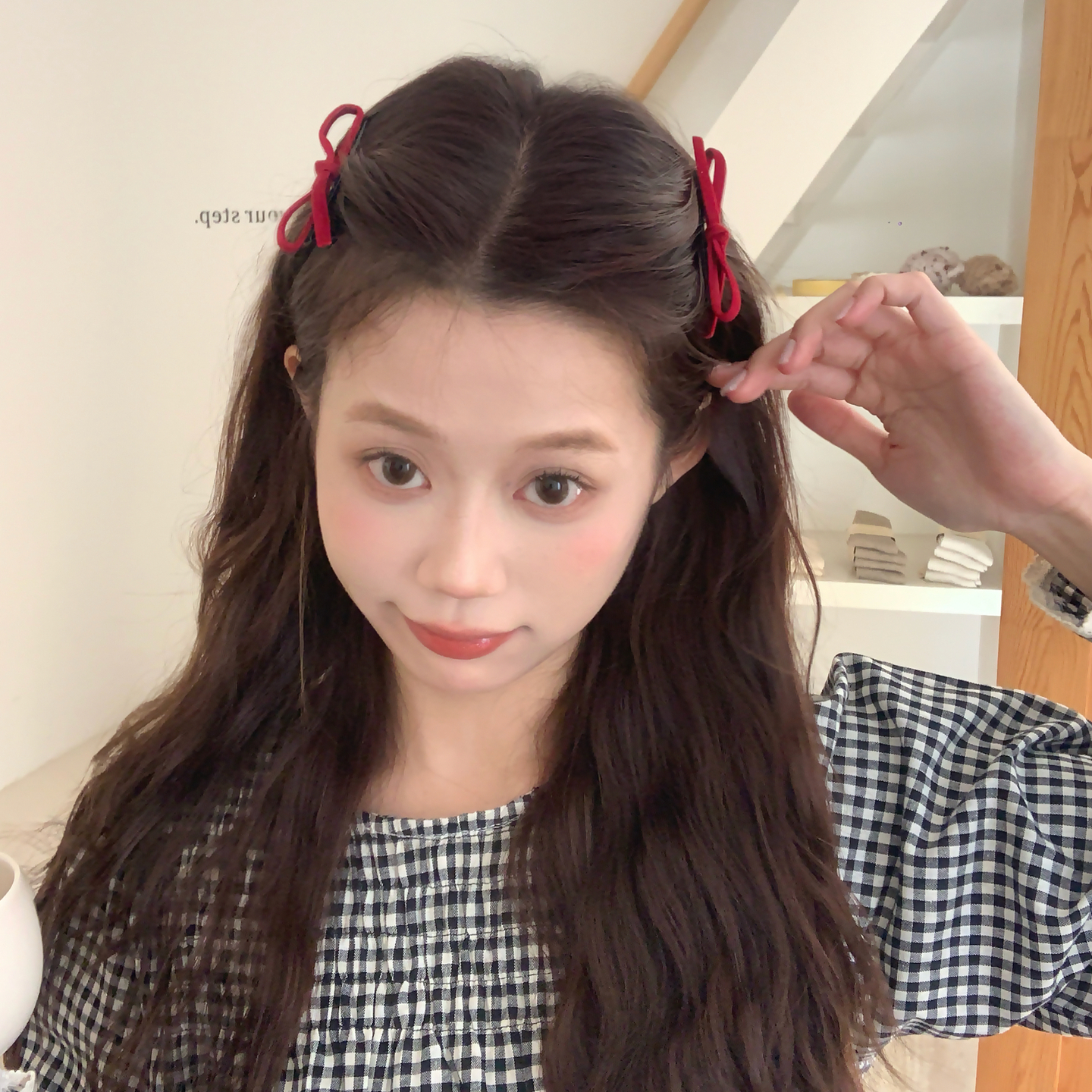2个装 复古丝绒蝴蝶结发夹百搭少女刘海夹发卡边夹秋冬气质发饰品