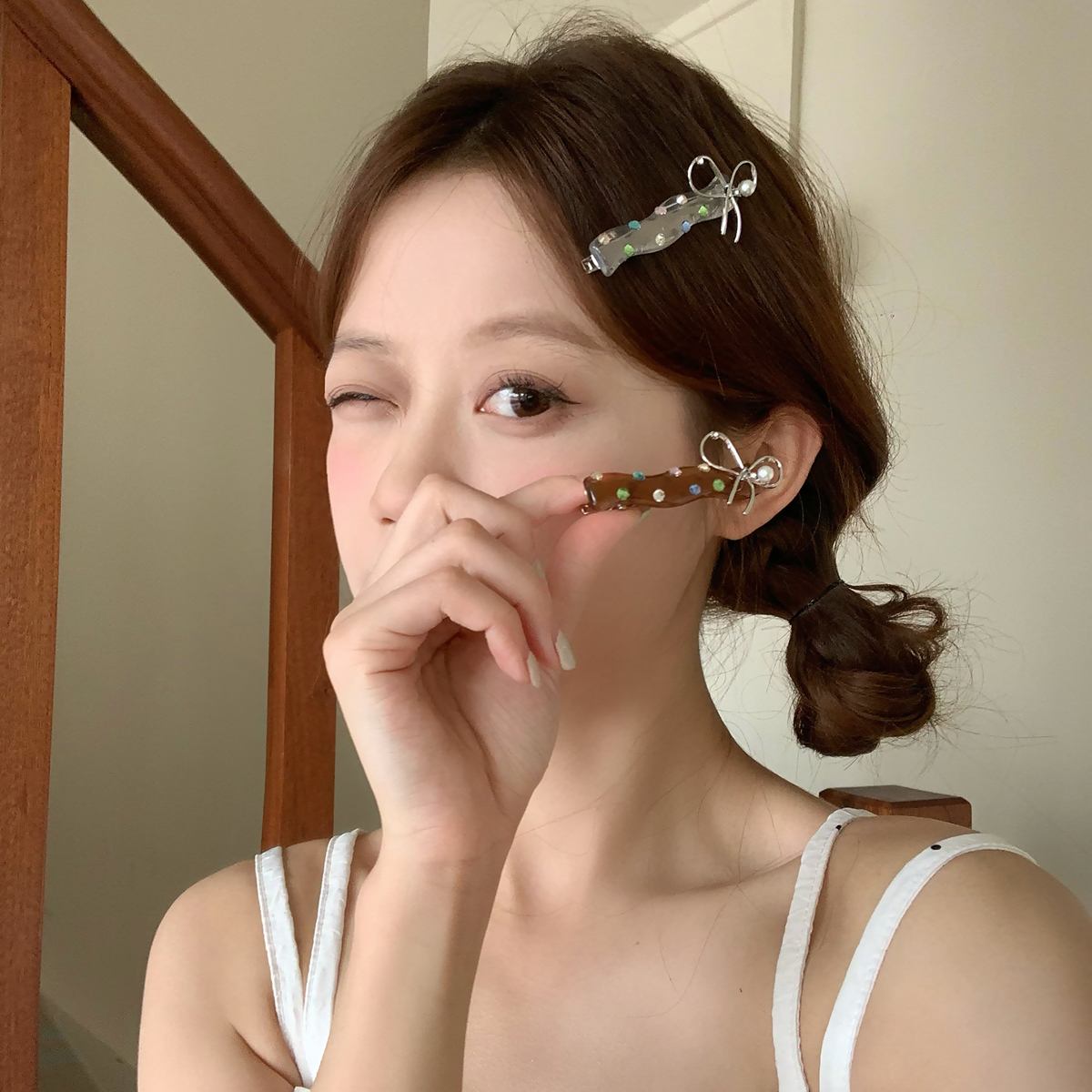 彩钻波浪蝴蝶结发夹少女百搭树脂鸭嘴夹碎发刘海夹边夹高级感发饰