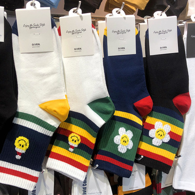 韩国进口袜子女笑脸棉袜中筒圣诞ggorangnae秋冬新款彩虹2127