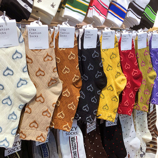 韩国ETNA女袜秋季新款满印爱心长棉袜东大门复古风百搭中筒3138