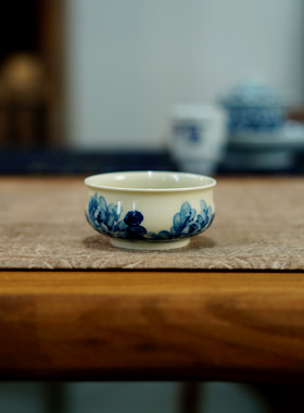 【景墨春风】-陶瓷手工手绘青花牡丹炉式杯-Q031