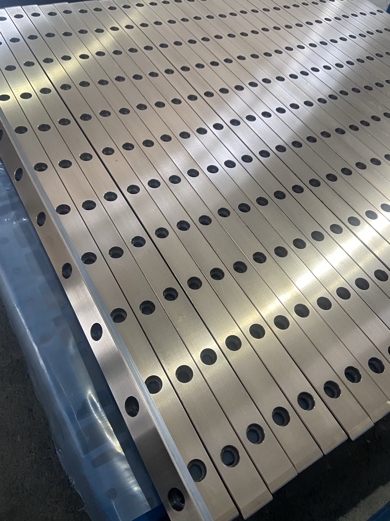 钢铜复合滑板 粉末冶金烧结自润滑衬板 低碳钢+锡青铜+微观石墨