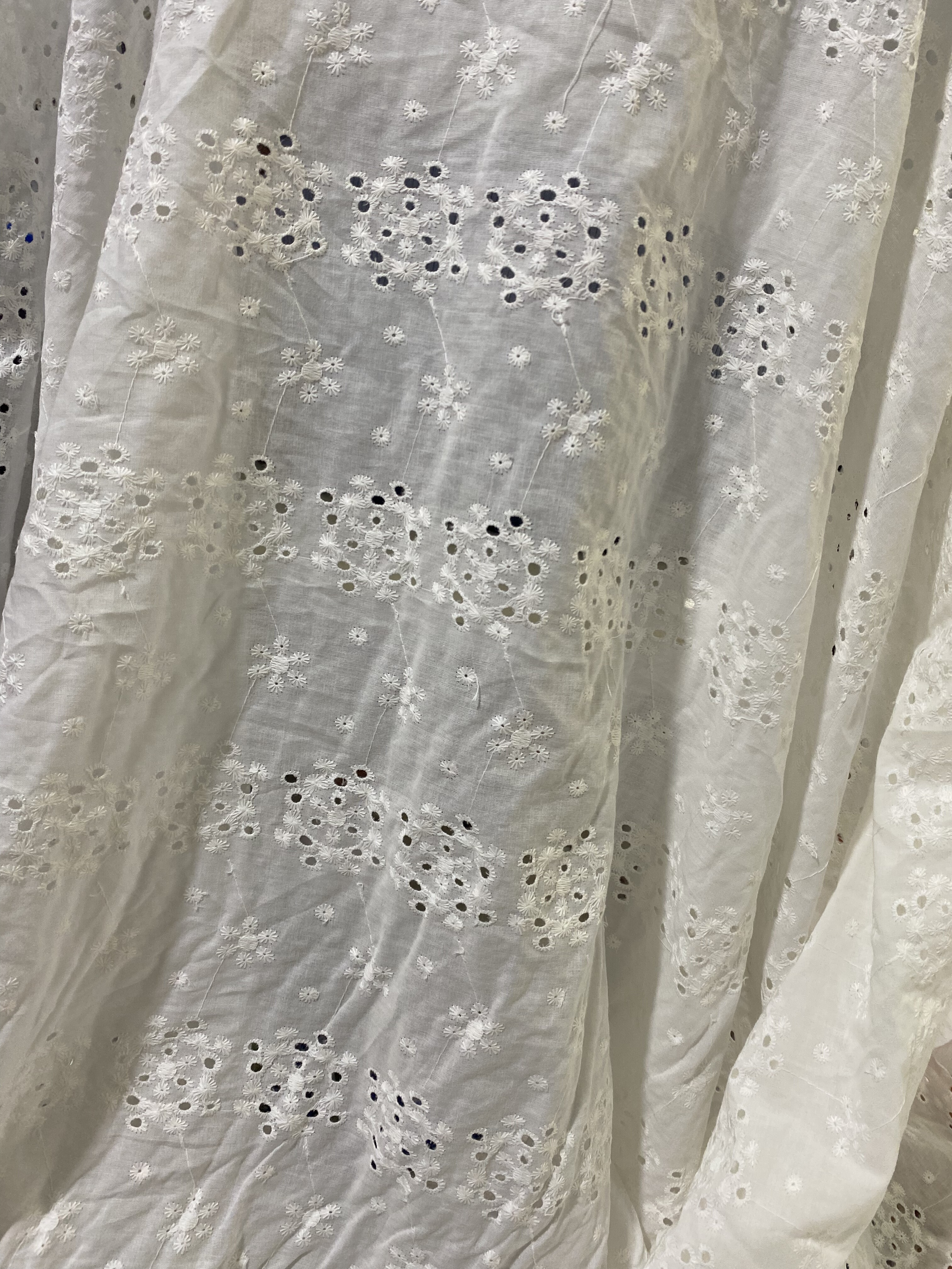 一米价30元包邮5G0294宽1.4米全棉府绸绣花布料