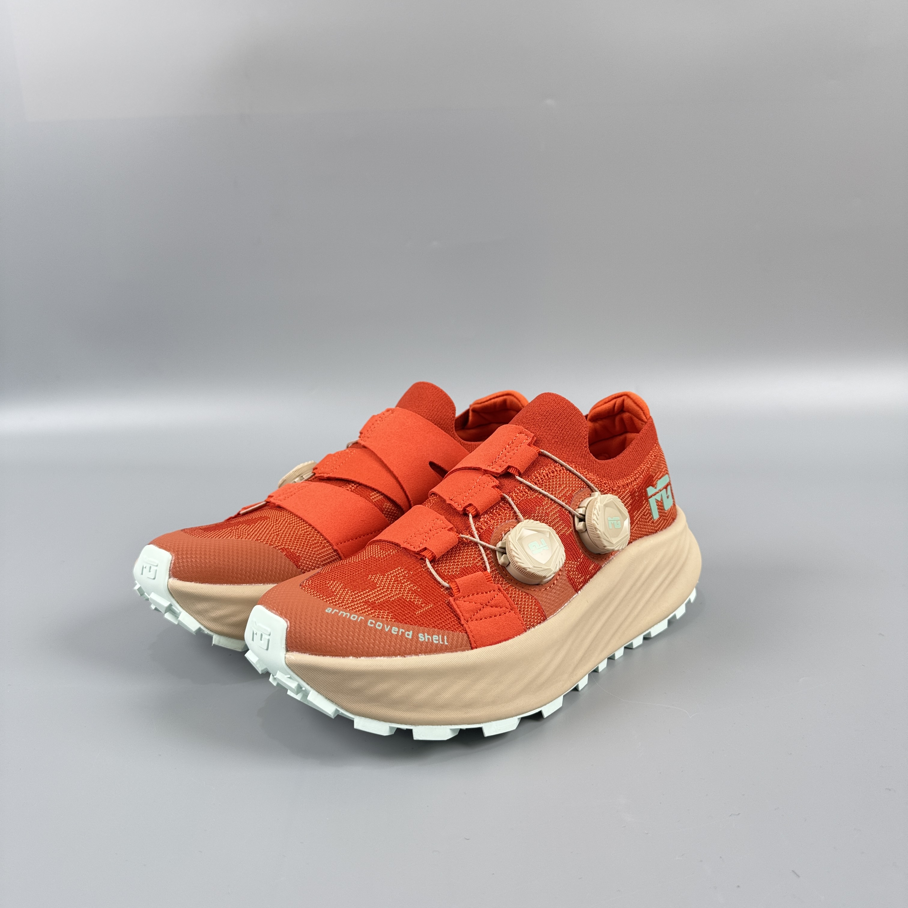 瑞典MG宽楦双纽扣越野跑鞋