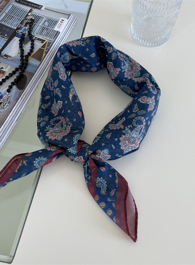 自留早秋韩国订单款图腾复古印花多功能方巾头巾领巾围巾丝巾女士