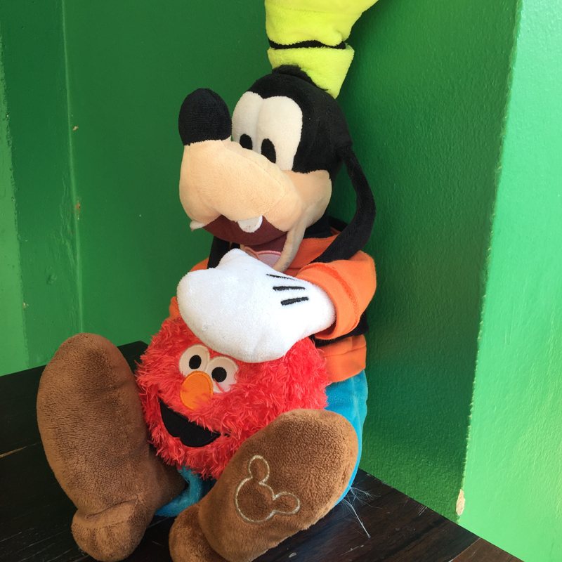 goofy and his friend elmo ball