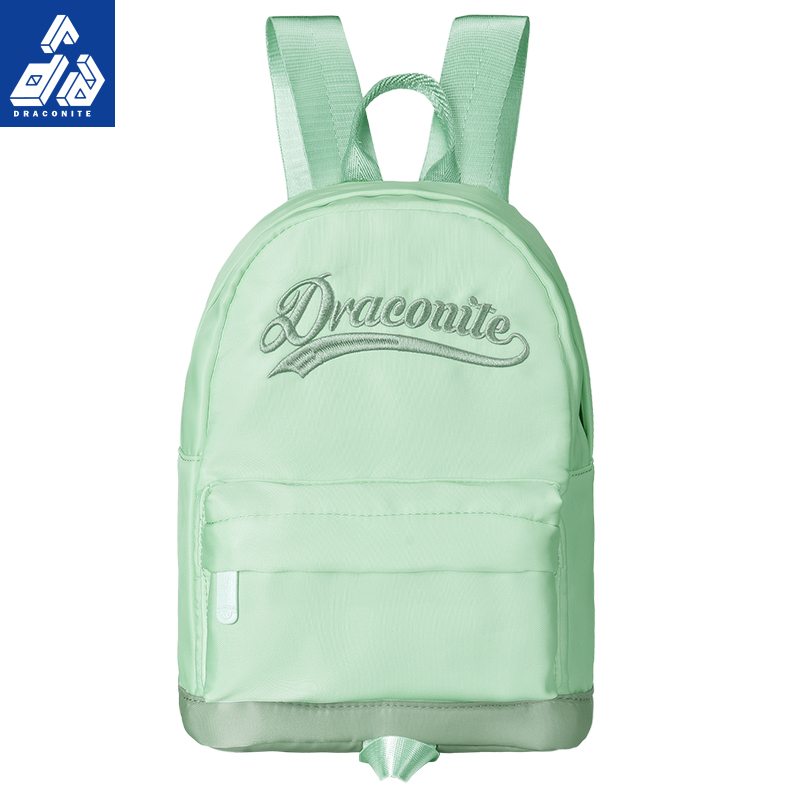 简约轻便旅行通勤双肩背包