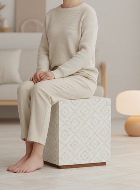 简约现代几何复合材料雕刻摆件