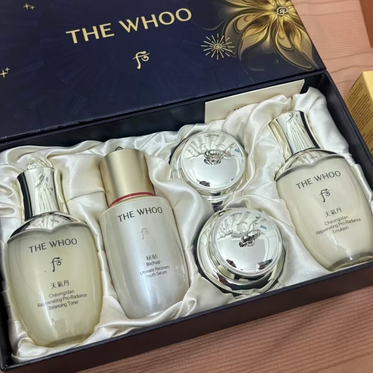 Whoo后天气丹pro光耀焕活紧颜礼盒五件套水乳秘贴中样提拉紧致