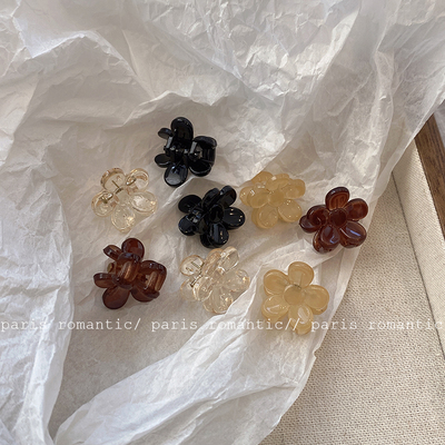 精致迷你可爱花朵发夹刘海少女