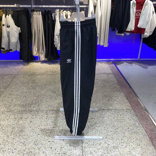 专柜正品阿迪达斯三叶草男子三条杠梭织透气休闲束脚长裤KB2465