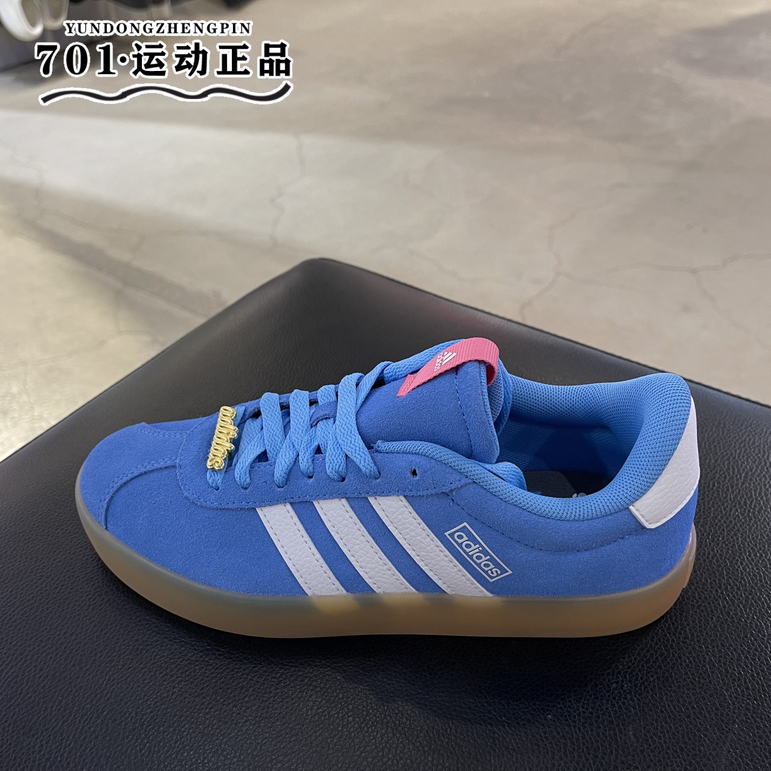 阿迪达斯三叶草女子休闲鞋