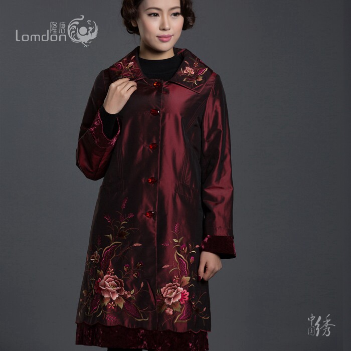 新款隆唐民族风手工刺绣外套中老年女装中长款修身显瘦风衣M246