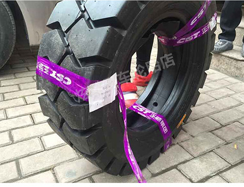 正新18x7-8叉车充气轮胎电动叉车
