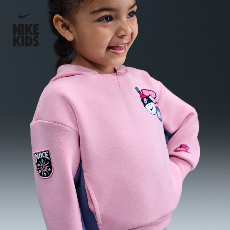 耐克婴童柔软套头连帽衫女童趣味图案宝宝针织休闲NIKE IO6011