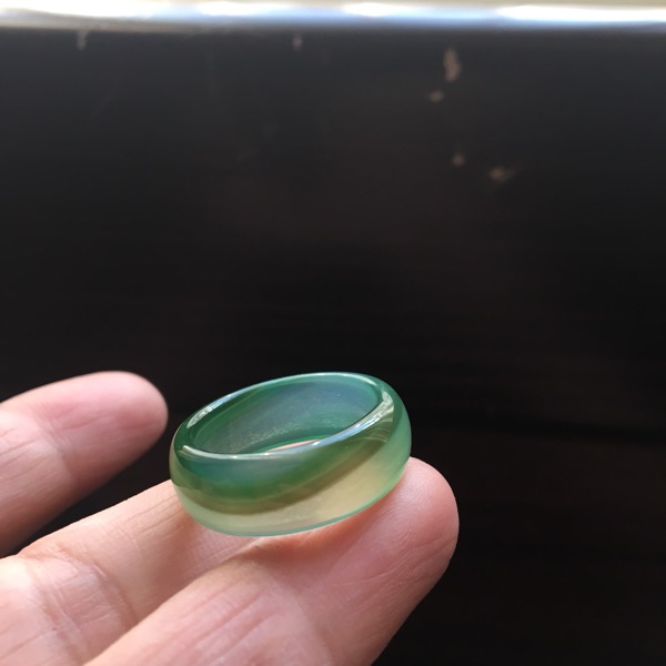 巴西纯天然绿飘玛瑙戒指冰透俏色加宽指环130