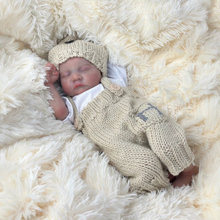 仿真婴儿45厘米高彩布身光头重生娃娃reborn baby doll过家家玩具