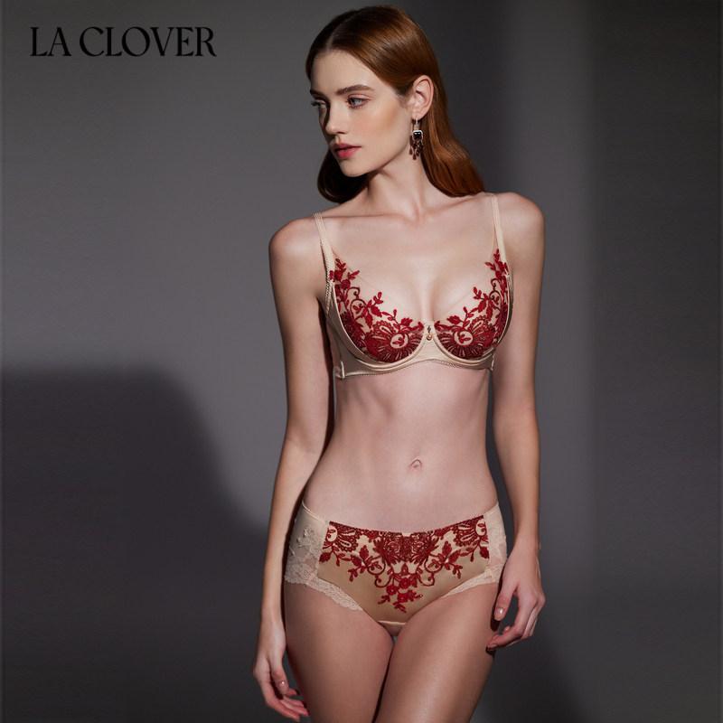 LACLOVER兰卡文闪耀艺术家蕾丝刺绣性感中腰平角裤内裤女LC23XL1