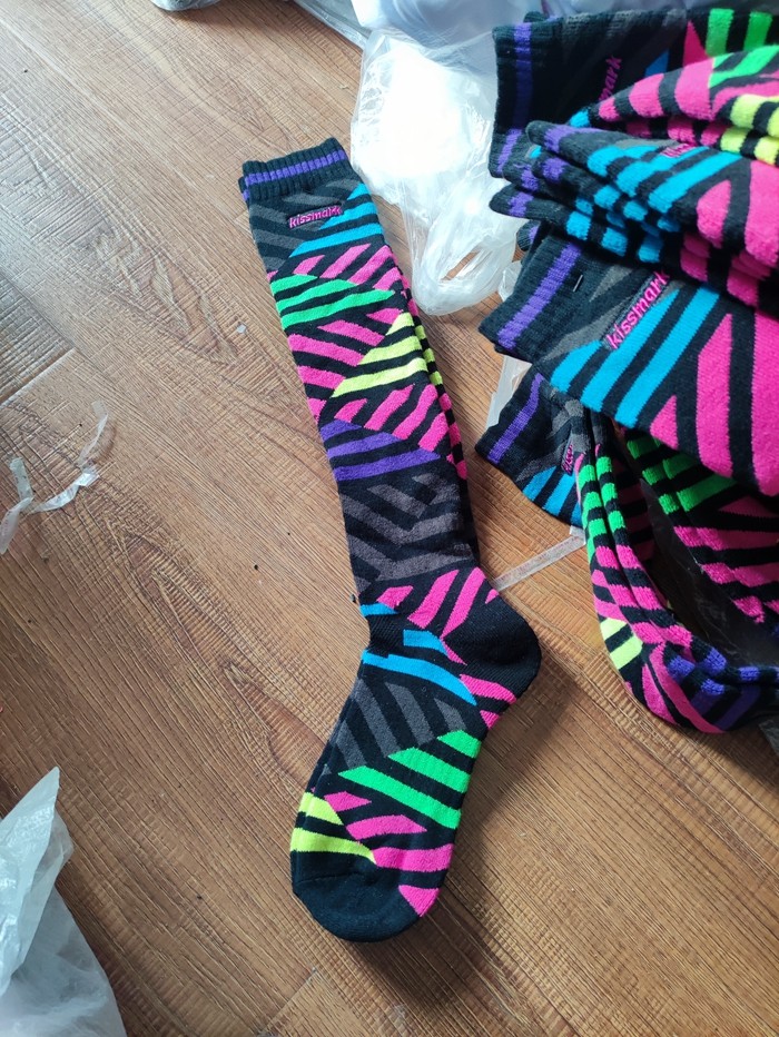 纯原日本KISSMARK女士全毛圈多彩条不规则撞色高筒及膝户外滑雪袜,户外/登山/野营/旅行用品,滑雪袜,淘宝优惠券,粉丝福利购,淘宝优惠卷