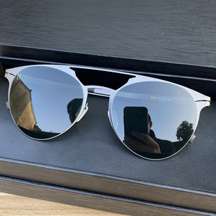 马登无螺丝圆形偏光太阳镜男女时尚高清墨镜轻弹舒适防紫外线眼镜