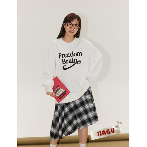 宽松大码卫衣裙下摆拼格纹