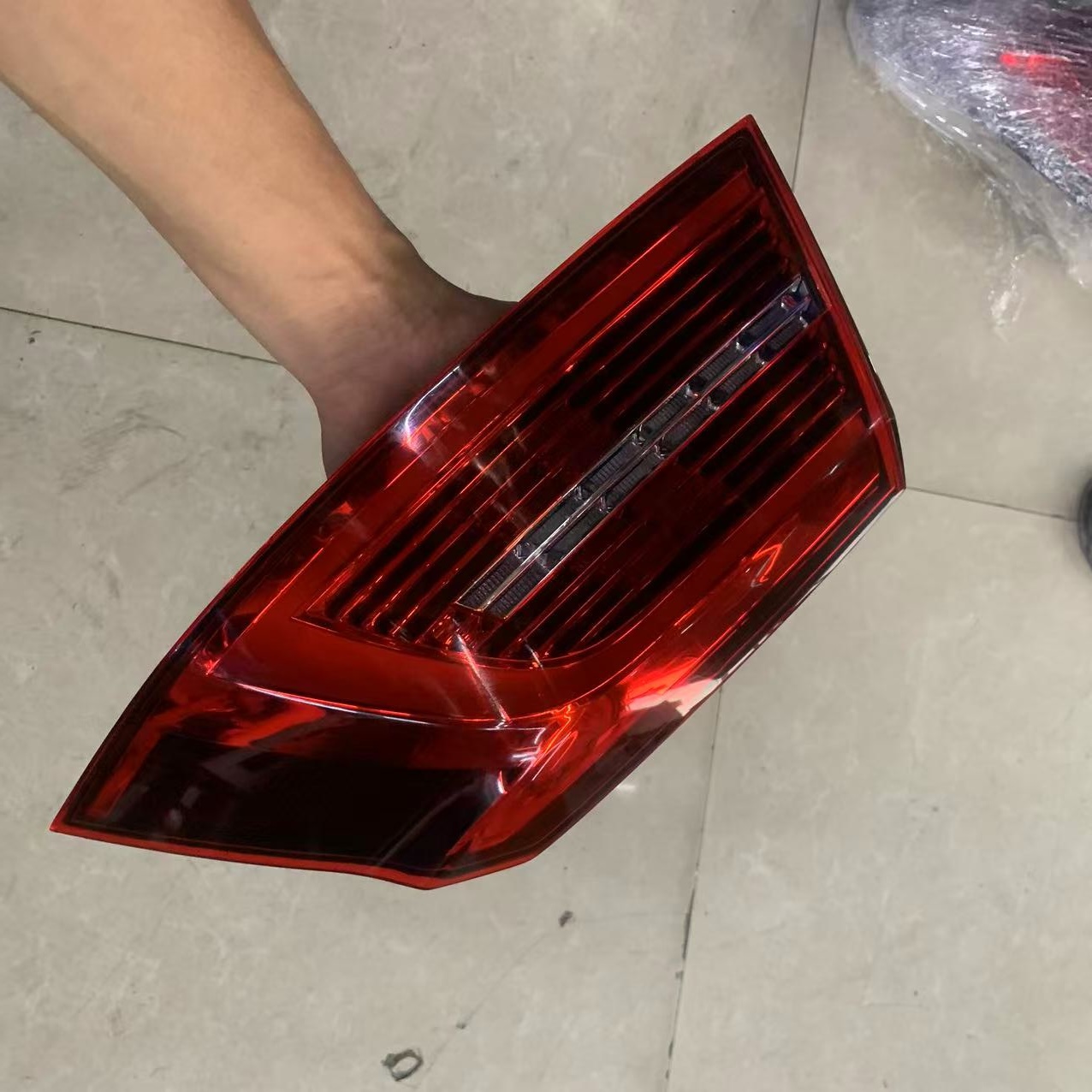 适用于大众新迈腾后尾灯总成12-1617-19款B7B8L刹车壳倒车转向拆