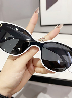 2026新款韩系板材太阳眼镜黑色男女同款拍照凹造型防紫外线墨镜潮