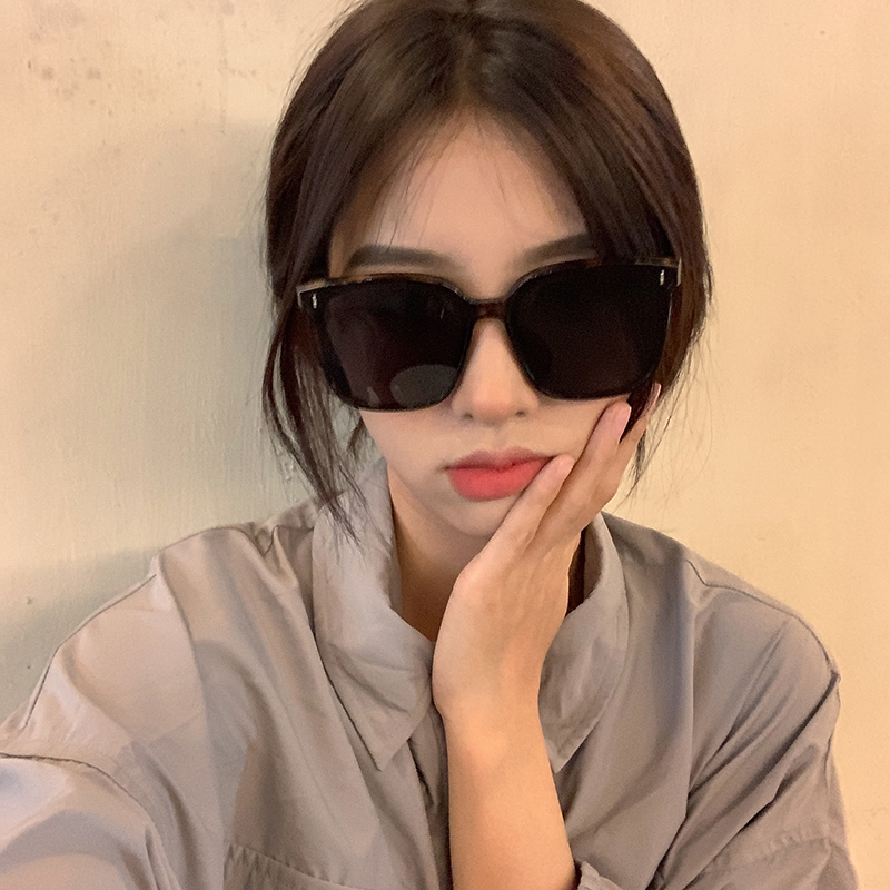 墨镜2023新款潮街拍女士眼镜男开车复古眼睛时尚太阳镜网红同款