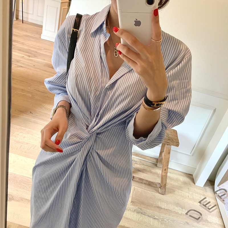 Small design screw cross over knee Blue Stripe Shirt Dress