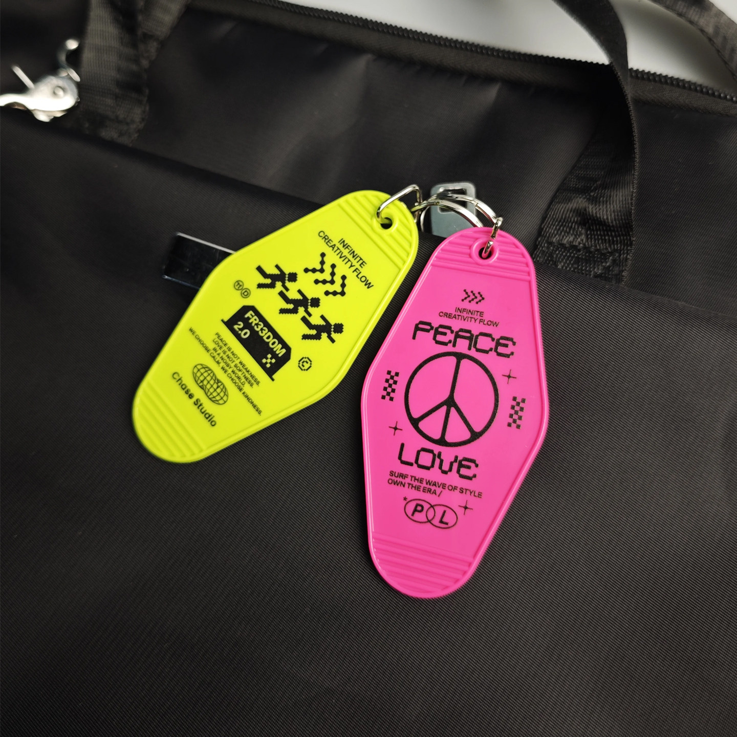 CHASE 创意钥匙扣 美式复古菱形亚克力挂件 汽车钥匙旅行箱包挂件