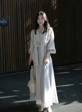 Floating铜氨丝 水冰蓝高级度假风气质收腰飘带连衣裙女静奢长裙