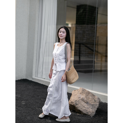 Floating轻中式亚麻定位刺绣收腰无袖背心+半身裙套装气质两件套