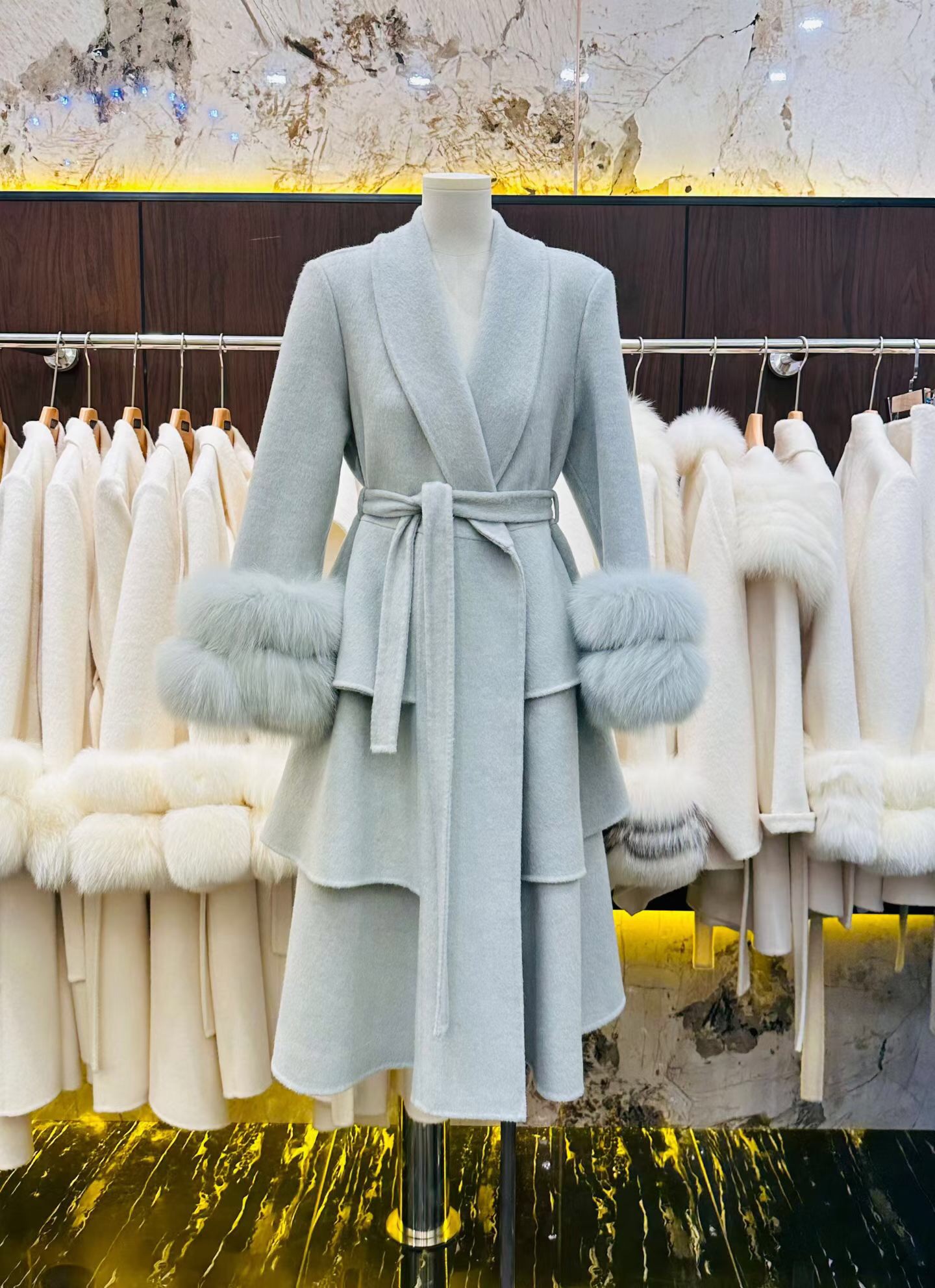 狐狸毛袖双面羊绒毛呢外套