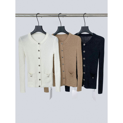 THEIRS修身显瘦韩版纽扣长袖上衣