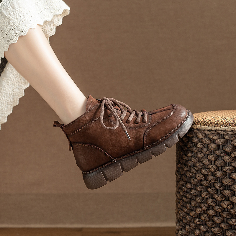 41大码真皮软底妈妈鞋女皮靴子厚底中年舒适休闲加厚毛新款马丁靴