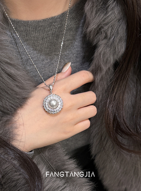 方糖家澳白色珍珠花盘满钻项链