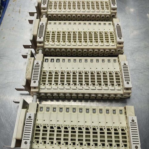 SMC电磁SS5V2-0AM00403阀岛底座拆机4个，外观--议价商品