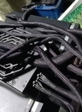 振华SF-2000F14HP金牌全模组电源，额定2000W大--议价商品