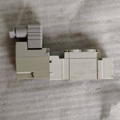 SMC原装电磁阀SY51204DD01工程剩余全新未--议价商品