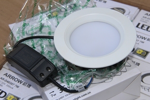 品牌D4 嵌入式筒灯，7W 3000K暖光