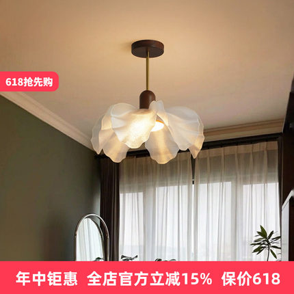 中古花朵吊灯法式复古宋式美学房间灯2026新款花瓣高级卧室书房灯
