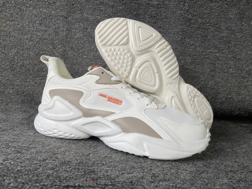 42 43码 运动鞋码数 低帮透气网鞋 轻便舒适 透气 休闲男鞋