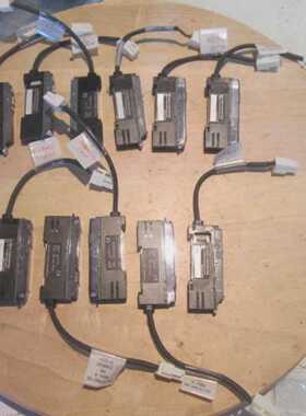 Lot of 11 Keynce Sensor 6x FC11P  5x FS11