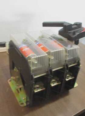 AllenBradley可熔断开连接开关194RNJ400P3SerB400A600V3P二手