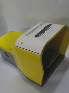COMEPIPS1211AC15400V4AUI500VIP65脚开关6a250v