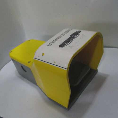 COMEPIPS1211AC15400V4AUI500VIP65脚开关6a250v